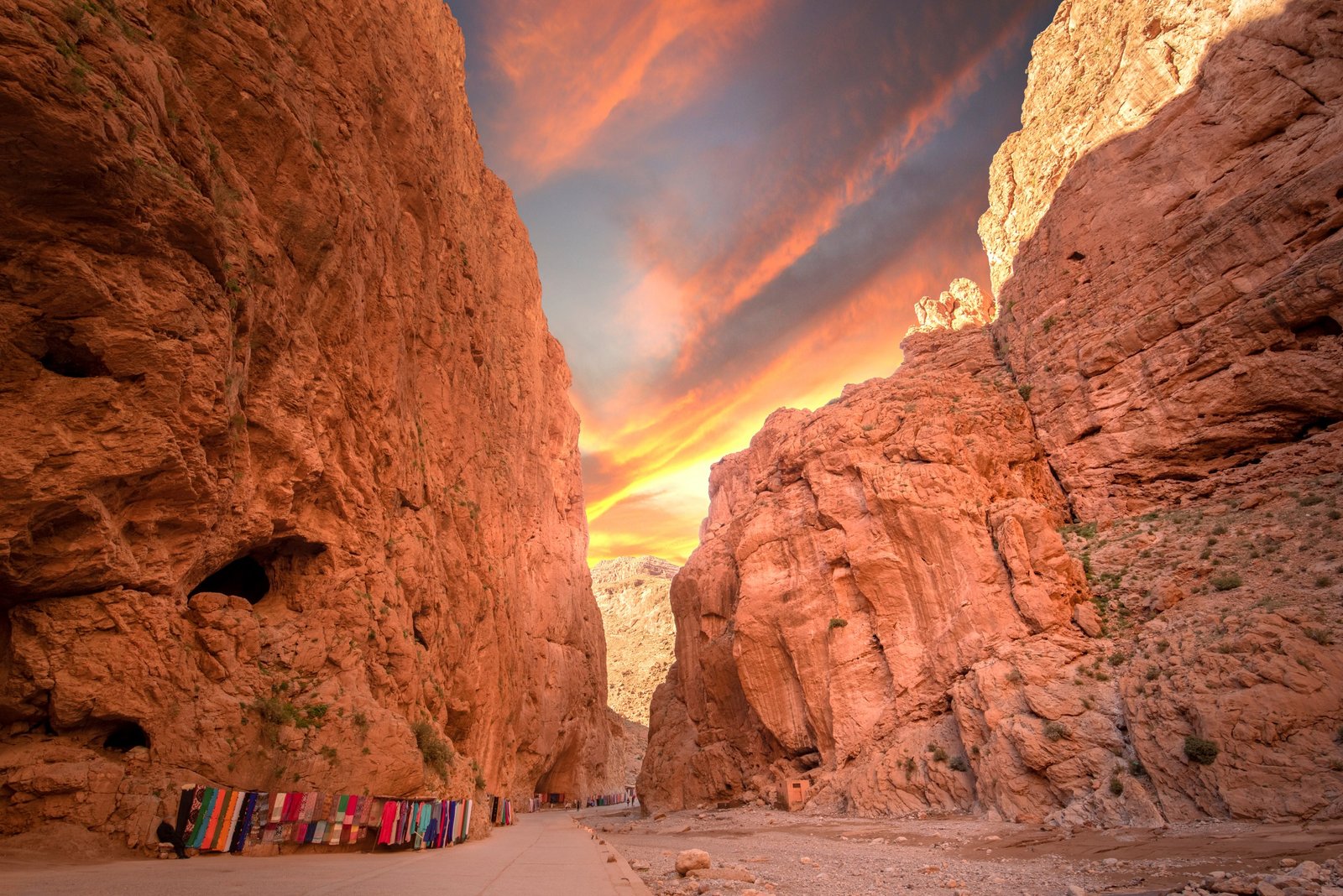 Todra Gorge 300m Canyon Walls River